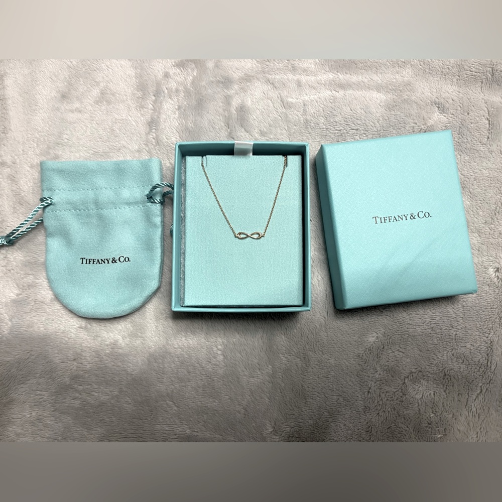 Necklace, infinity symbol